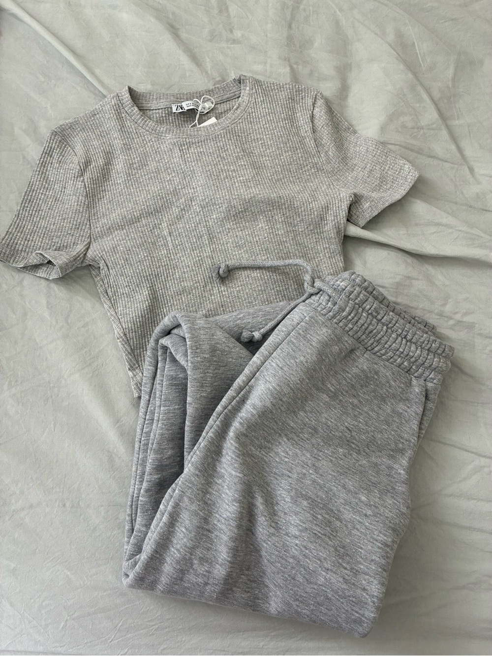 ZARA sweatpants/t-shirt set